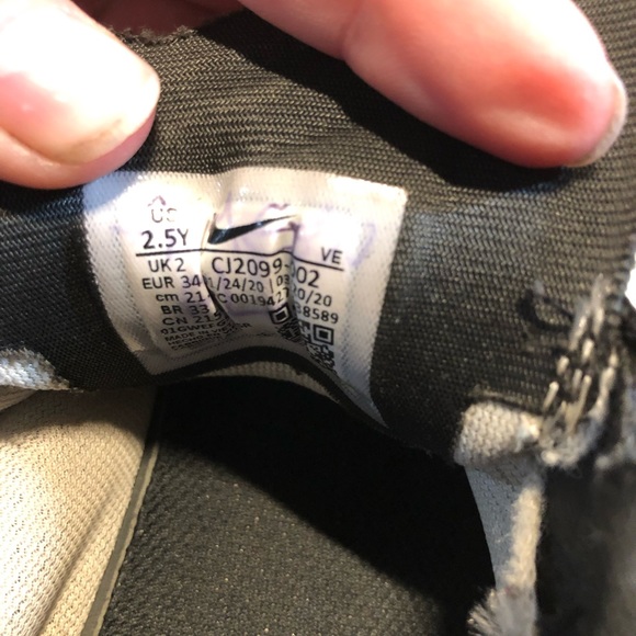 Nike Zoom Pegasus 37 Youth Size 2.5 - Picture 3 of 11